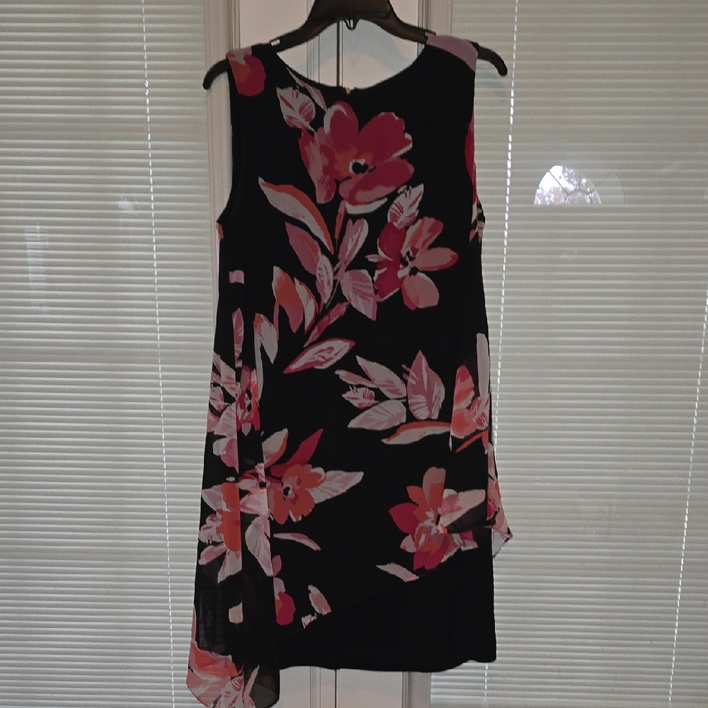 Elegant Asymmetrical Floral Dress in Black and Pink
